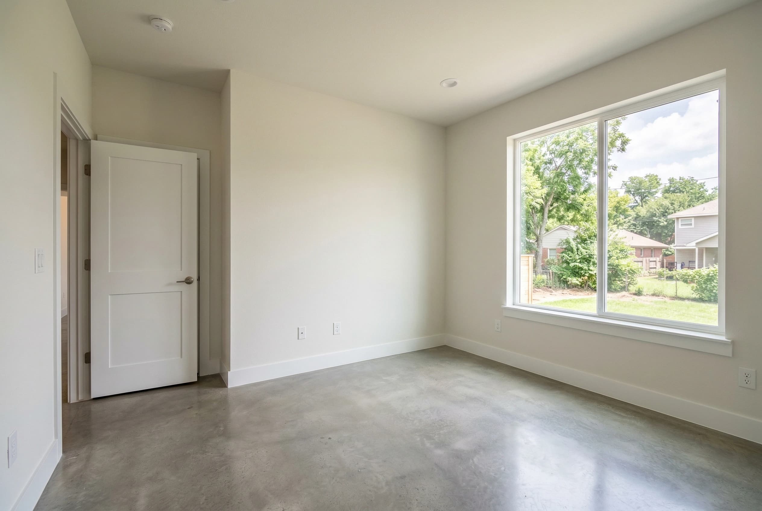 Virtually staged modern bedroom by Desiome - before